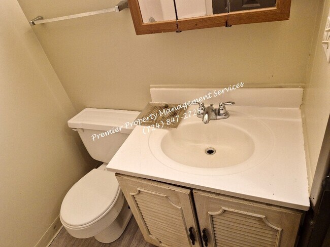 Building Photo - 485 New York Ave