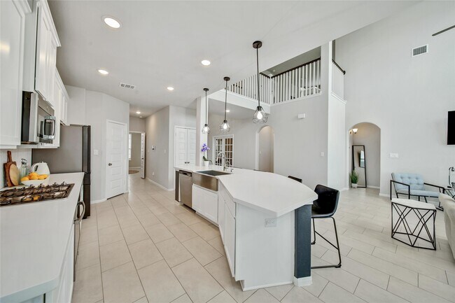 Building Photo - 7735 Wright Wood Dr