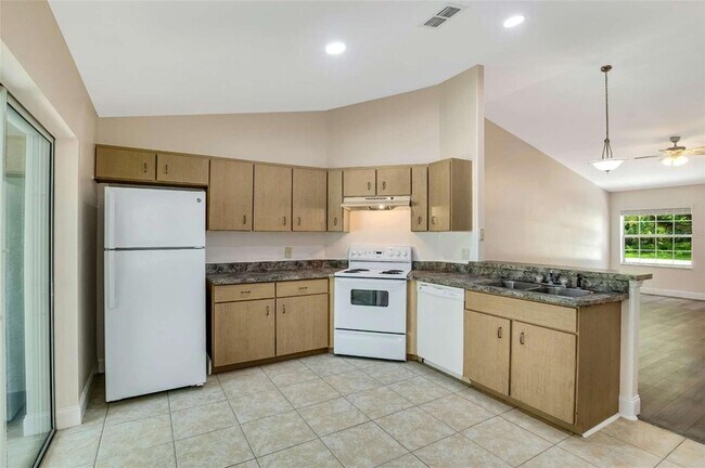 Building Photo - 51 Wellwood Ln