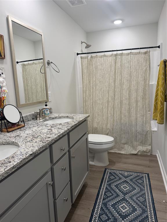 Building Photo - 424 Kohn Dr