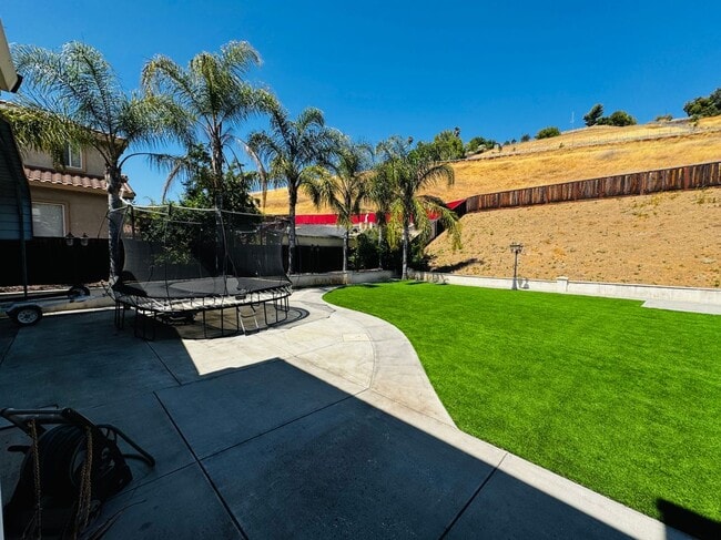 Building Photo - 3832 Carrera Ct