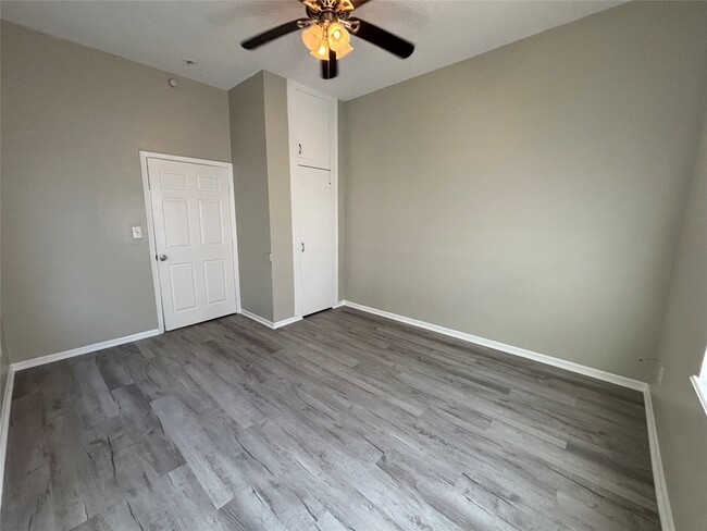 Building Photo - 2613 Avenue K