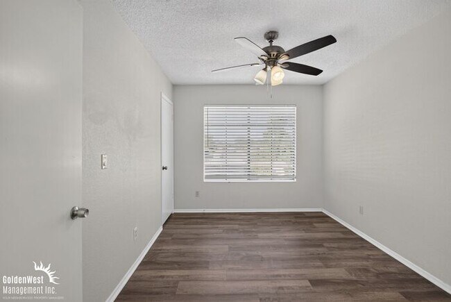 Building Photo - Beautiful 2Bdm 2Ba Condo with Community Pool in Mesa!
