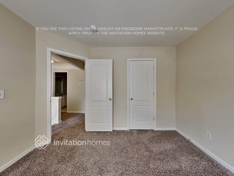 Building Photo - 5304 Granada Hills Dr