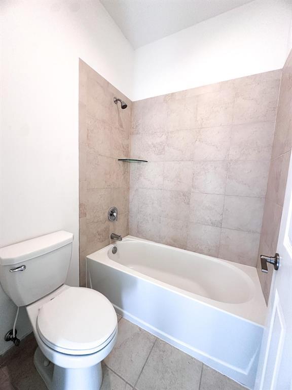 Building Photo - 244 NE 210th Way