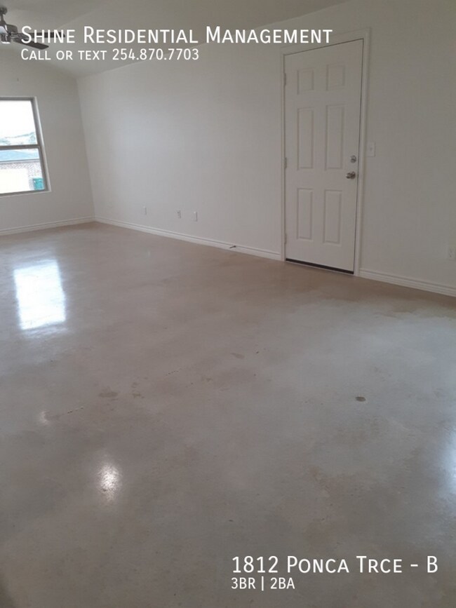 Building Photo - 1812 Ponca Trce