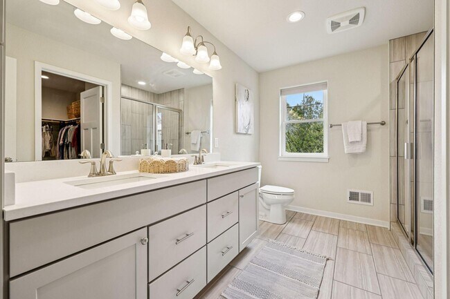 Building Photo - 2945 N 186th St