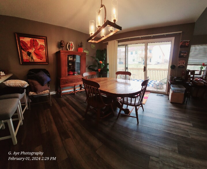 Building Photo - 634 Sandy Summit Dr