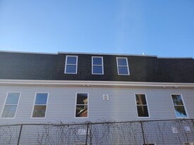 Building Photo - 11 Mars St