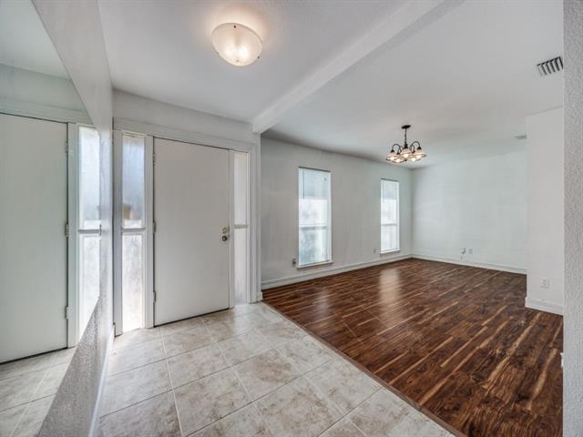 Building Photo - 416 Cambridge Dr