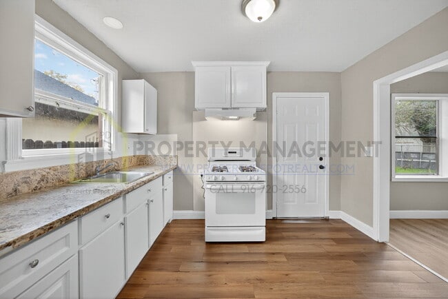 Building Photo - Charming 3-Bedroom Home for Rent – Comfortable Living in a Great Location!