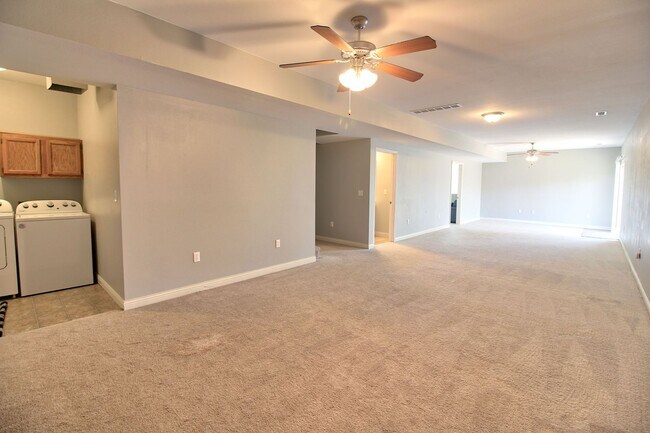 Building Photo - Available 6/16