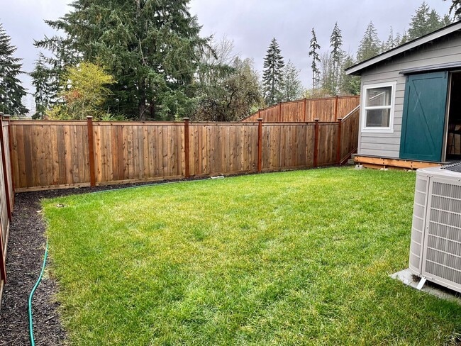 Building Photo - Beautiful New 2-Story Poulsbo Home