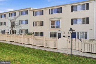 Building Photo - 1603 N Van Dorn St