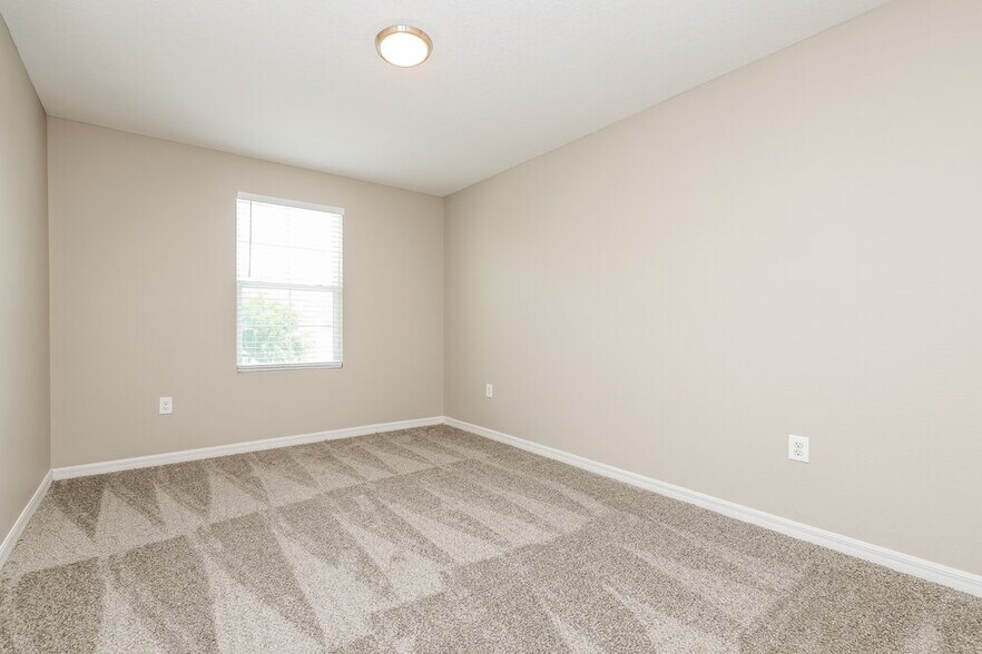 Building Photo - 10430 Whispering Hammock Dr