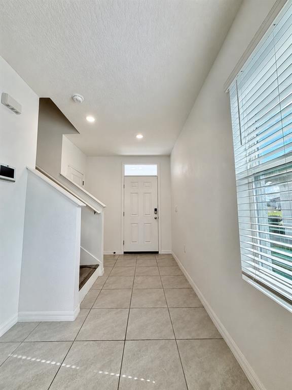 Building Photo - 34110 Jasper Stone Dr