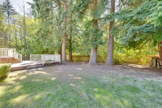 Building Photo - Updated 4 bed 2.5 bath in Sammamish!