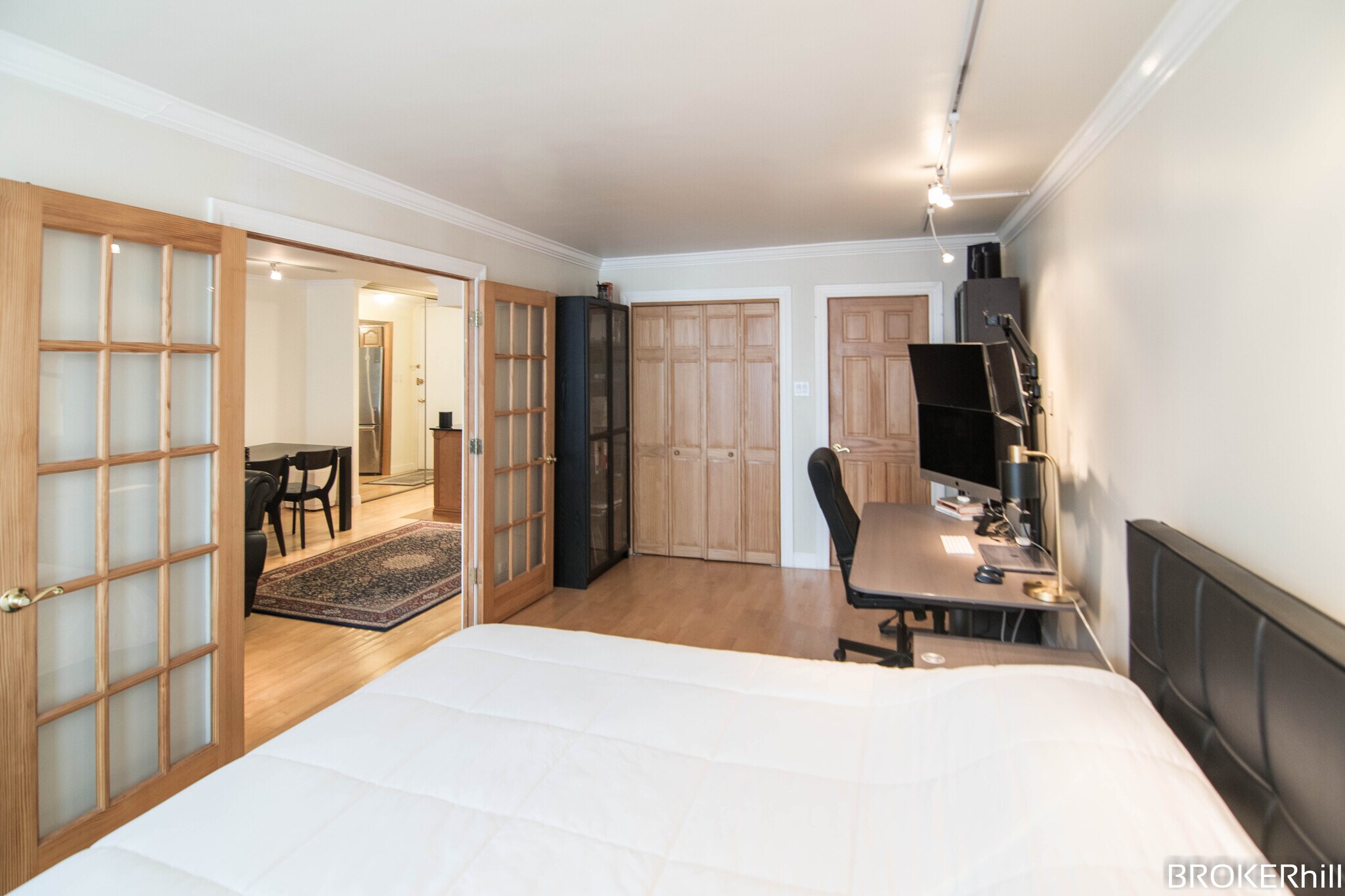Bedroom - 1340 N Dearborn St