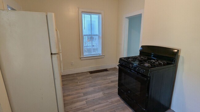 Building Photo - Atlas Investment Group, LLC (250 Cross St)