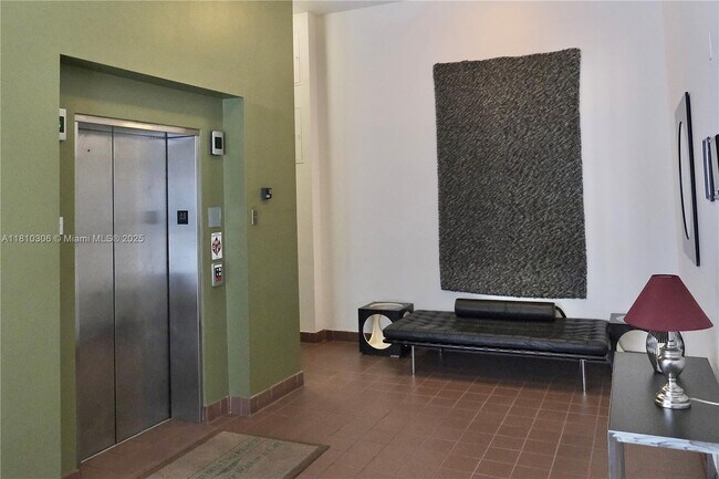 Building Photo - 7275 SW 90th St