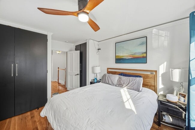 Building Photo - 135 Van Horne St