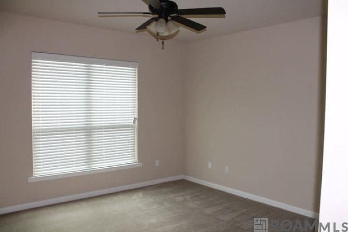 Building Photo - 37237 Market Place Drive