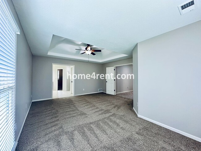 Building Photo - Beautiful Overland Park Home in Blue Valle...