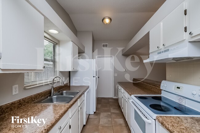 Building Photo - 12213 Hidden Brook Dr