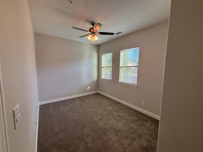 Building Photo - 504 Nursery Rd