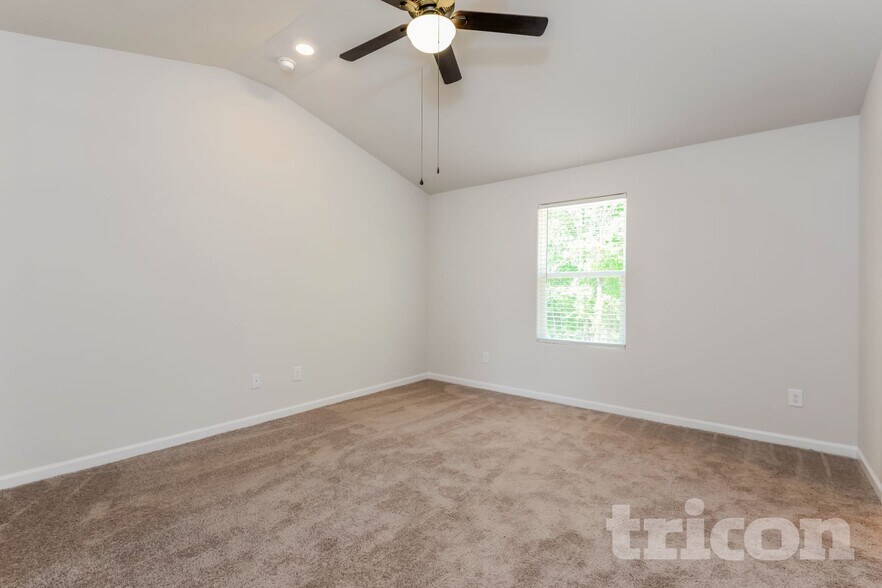 Building Photo - 4615 Hazelburn Dr