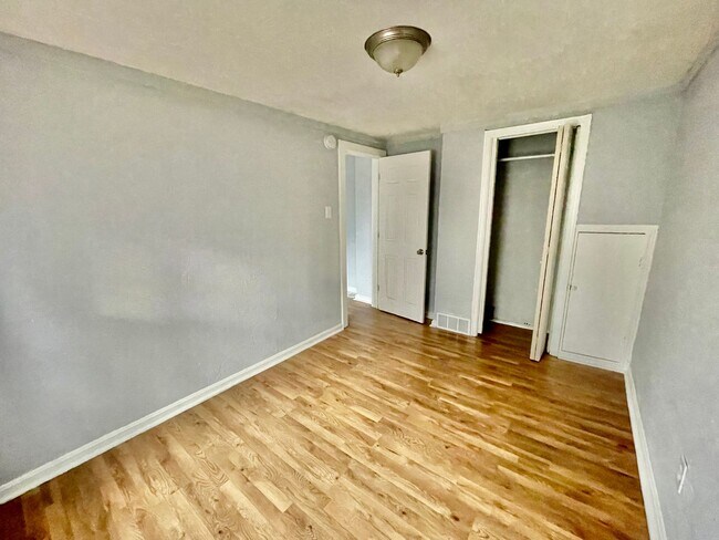 Building Photo - 625 Vanadium Rd