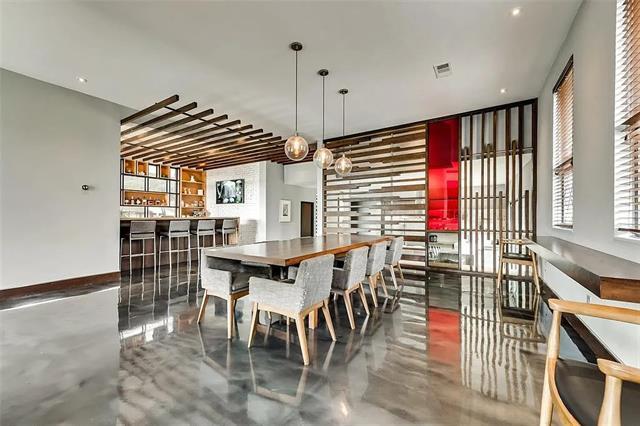 Building Photo - 8542 Meadowbrook Dr