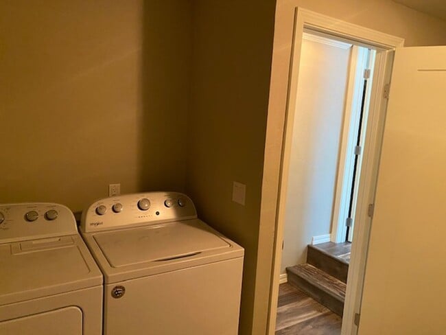 Building Photo - 415-419 SIXTH