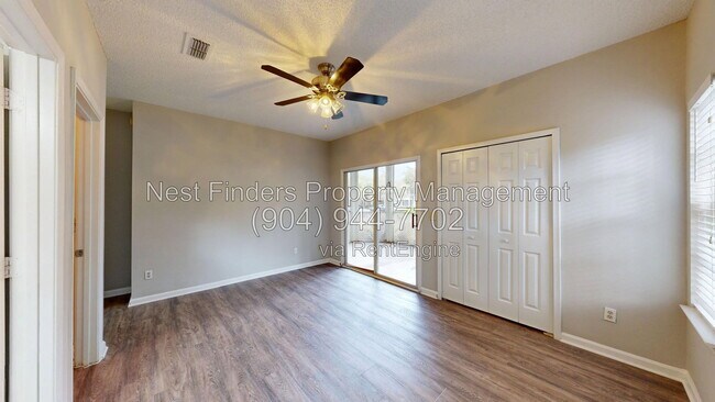 Building Photo - 10000 Gate Pkwy N