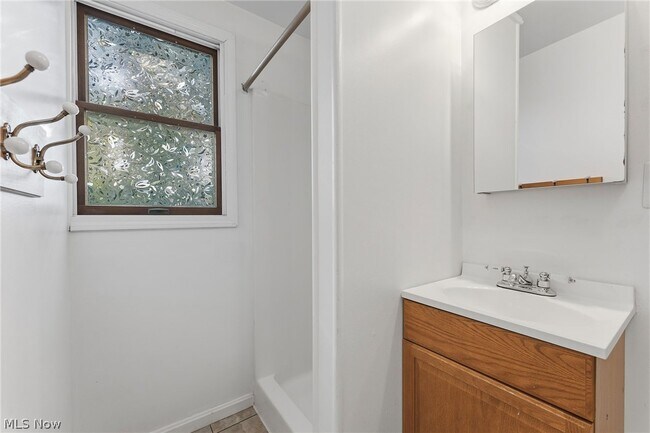 Building Photo - 602 Huntmere Dr