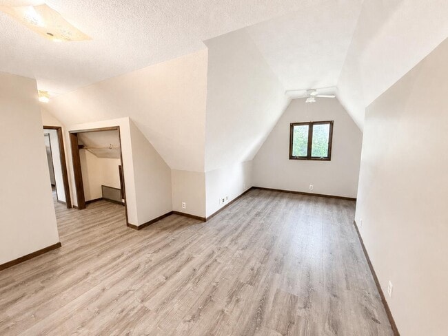 Building Photo - 4284 State Rd J