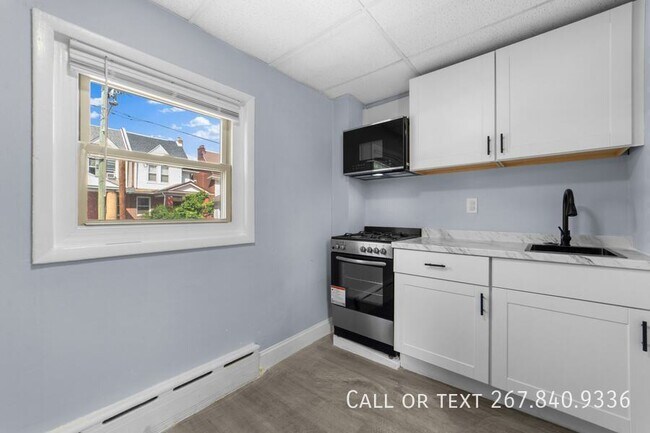 Building Photo - 1682 Harrison St