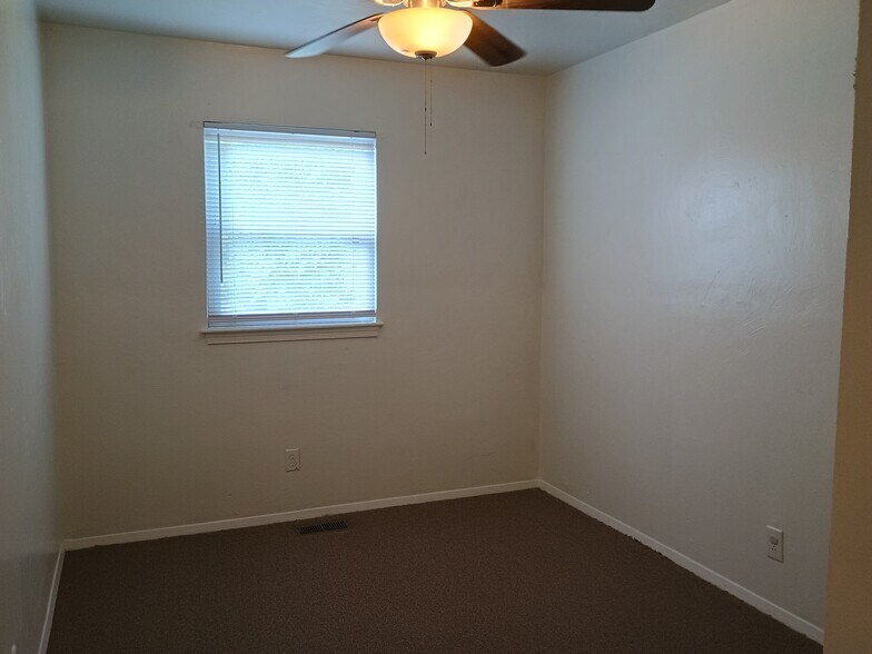 Third bedroom - 6617 Stoney Point North