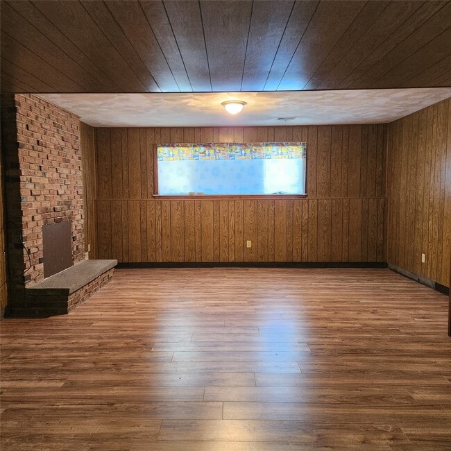 Building Photo - 4152 Marietta Dr