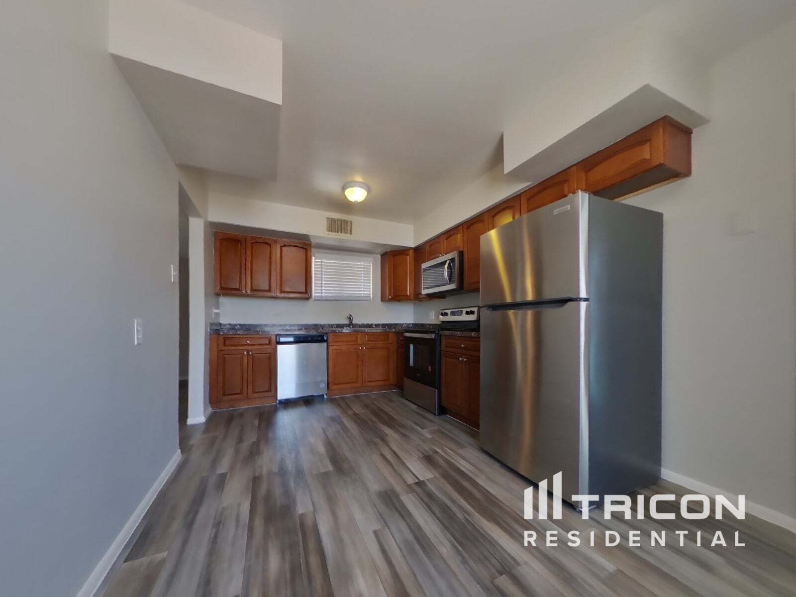 Building Photo - 6006 W Medlock Dr