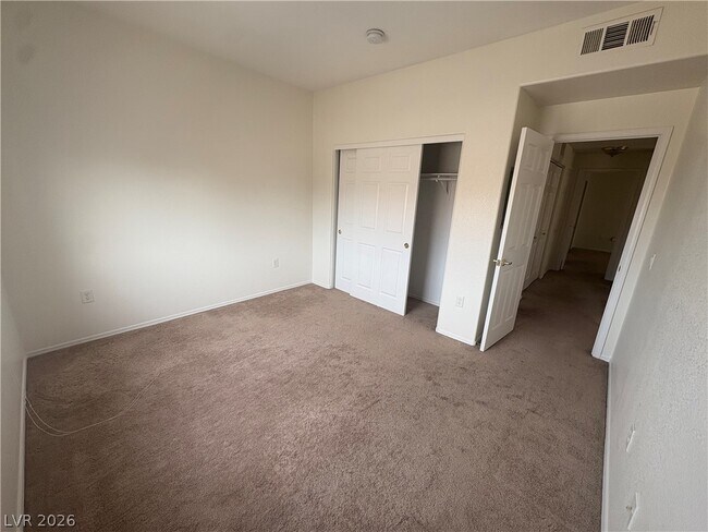 Building Photo - 1050 E Cactus Ave