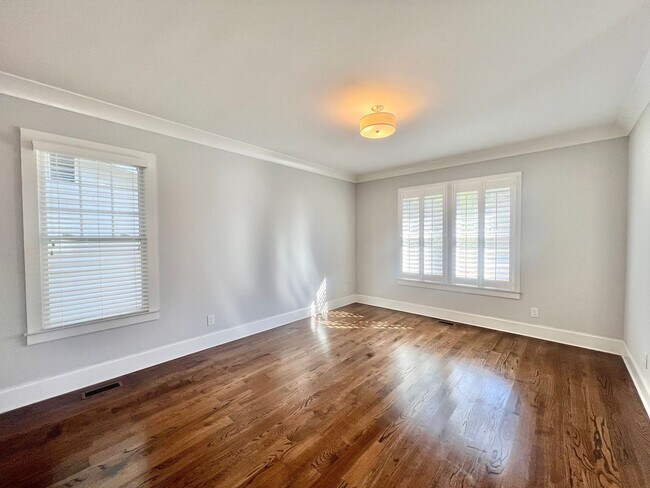 Building Photo - Exceptional 3BD, 2.5BA Downtown Raleigh House with Large Fenced Backyard
