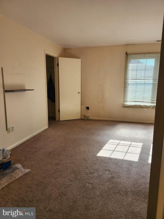 Building Photo - 2 Harrogate Ct