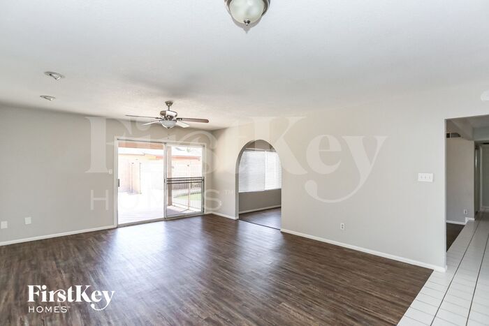 Building Photo - 5339 W Cholla St