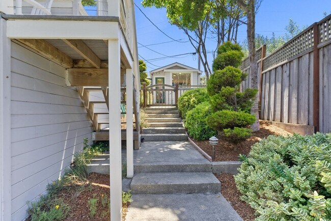 Building Photo - Oceanfront Paradise - 1BR/1BA w/ Additional Sleeping areas  Monthly Rental in Santa Cruz!  Fully ...