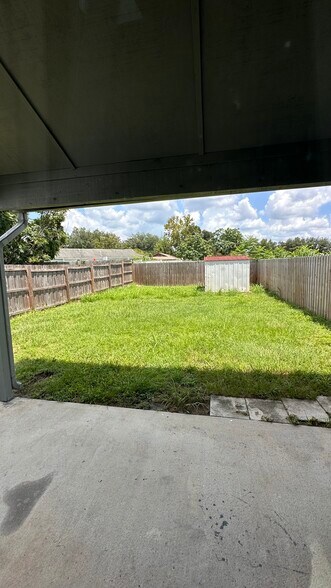 Building Photo - 2719 Hunt Club Ln