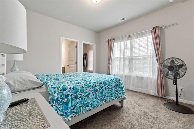 Building Photo - 3531 Meadow Grass Dr
