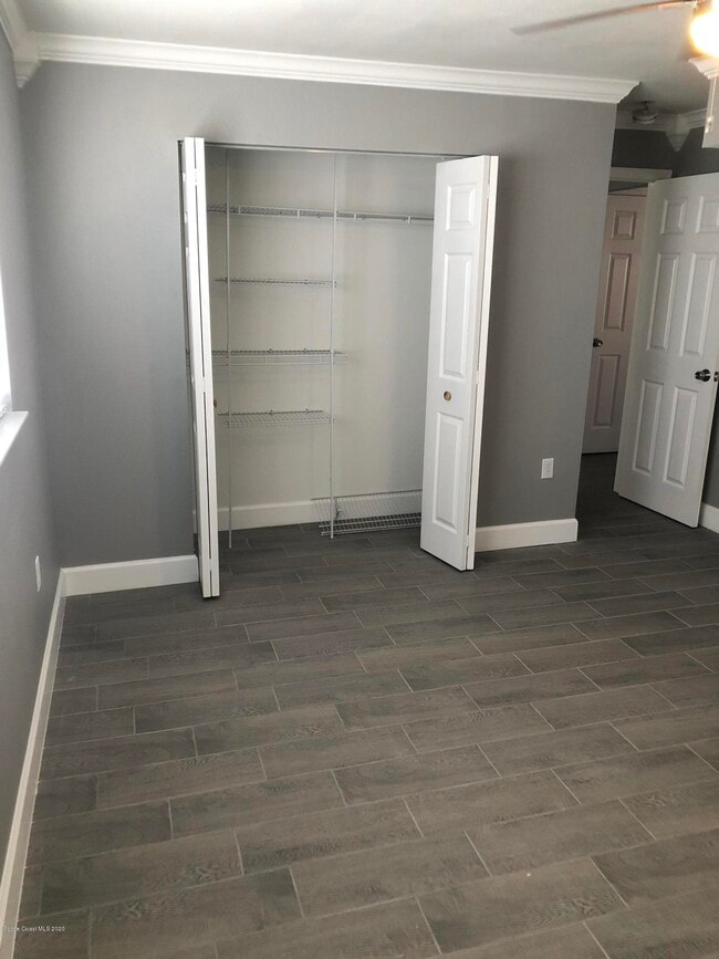 Building Photo - 420 Monroe Ave