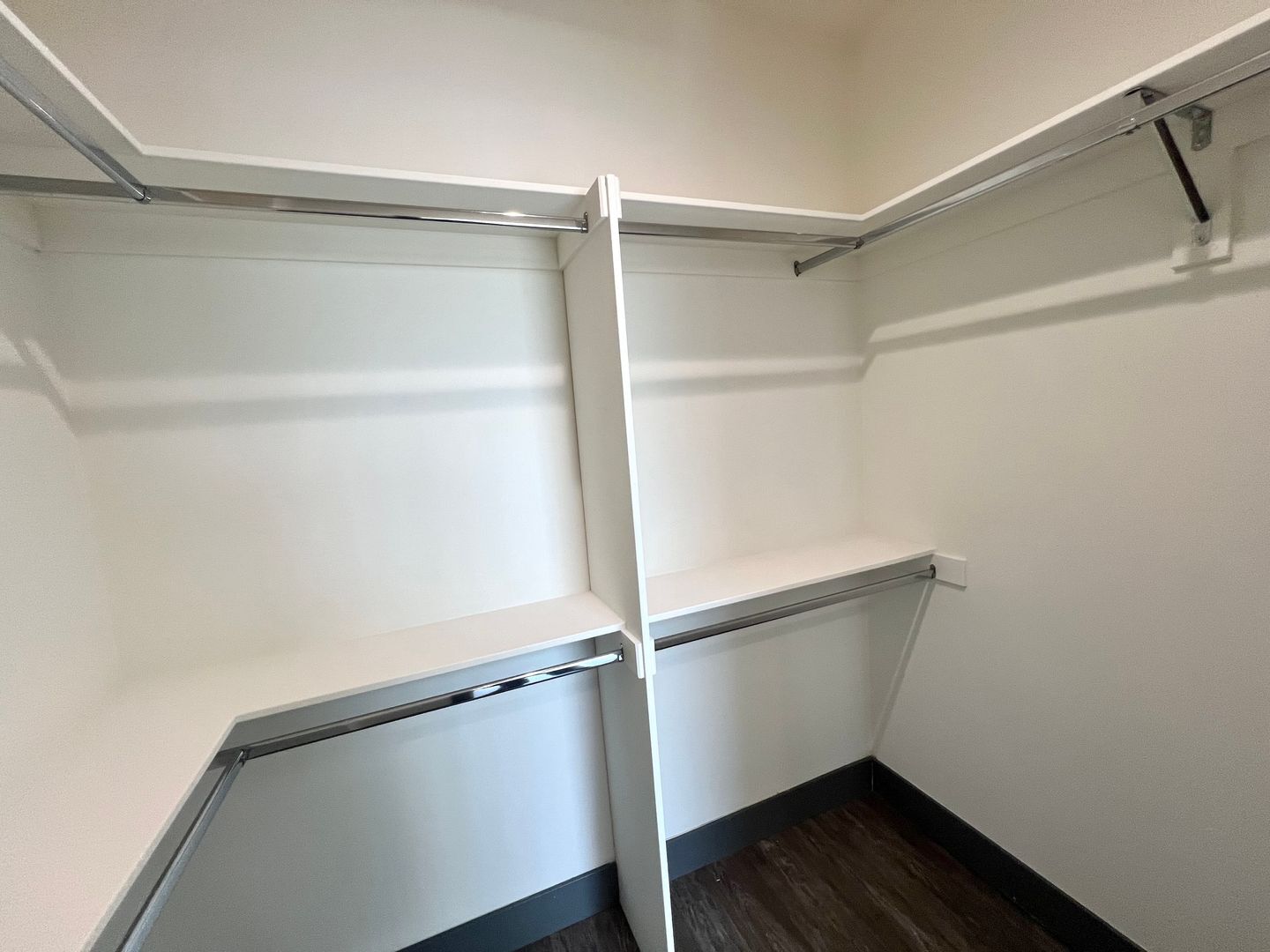 Building Photo - 6437 W 86th Pl