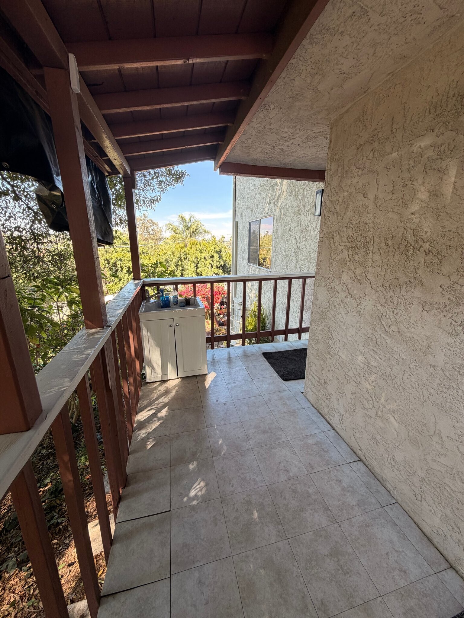 Building Photo - 1946 Monte Vista Dr